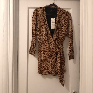 Leopard print romper, never worn!